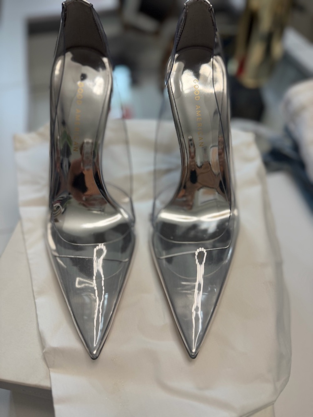 New In Box Good American Cinder-F*cking Rella Glass Pumps Size 8